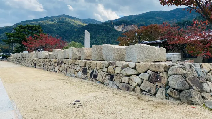 道の駅 大坂城残石記念公園 残念石（残石）
