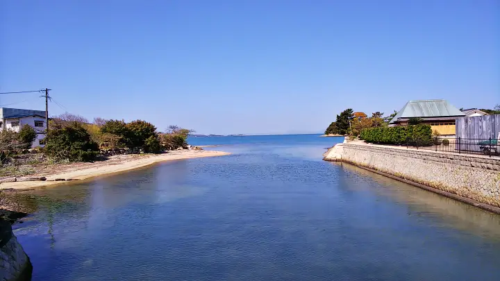 道の駅 大坂城残石記念公園 目の前には海が広がり 岡山県も見える