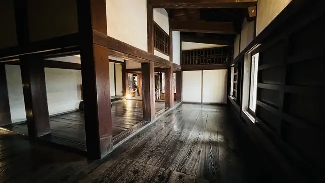 松山城 歴史ある城の内部