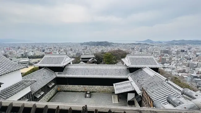 松山城 天守から見る四国一の街 松山市