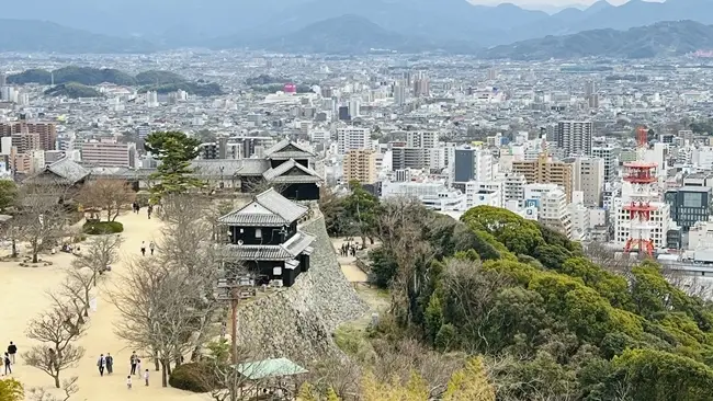 松山城 天守から見る四国一の街 松山市