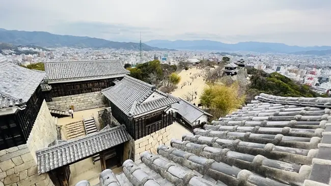 松山城 天守から見る四国一の街 松山市