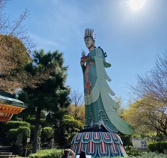 耕三寺 救世観音大尊像 大迫力
