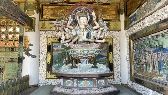 耕三寺 孝養門にある銅像