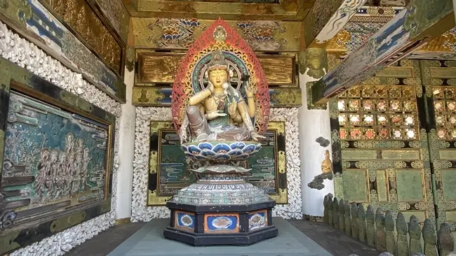 耕三寺 孝養門にある銅像
