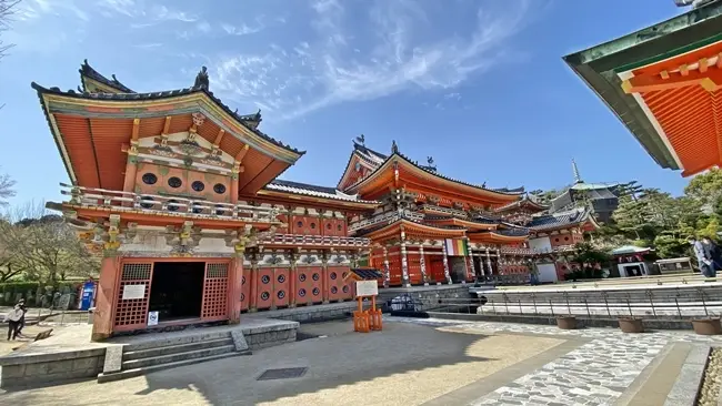 耕三寺 本堂 国登録有形文化財