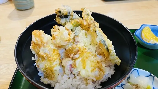 しおまち商店街 お食事処 わか葉 タコ天丼