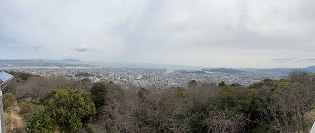 眉山にロープウェイは使わず車で山頂まで行ってみました。徳島市観光