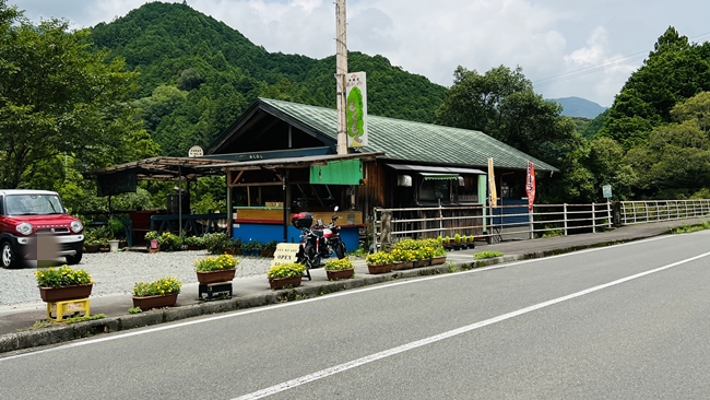 「みどりの森のカフェ もくもく」 津野町で人気のカフェでランチ