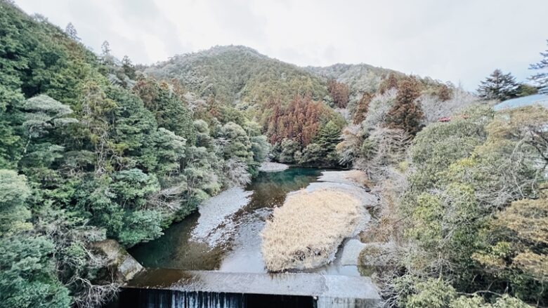 松葉川温泉 日帰り入浴 高知県でお湯も良くてホテルもいいと評判です。