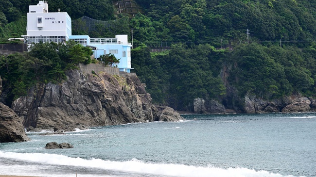 ホテル白い灯台 日帰り温泉 日和佐にある海が絶景 ペットも宿泊可