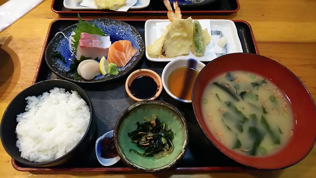 海鮮夢太郎 刺身定食と海鮮丼ランチが美味しい 三豊市グルメ