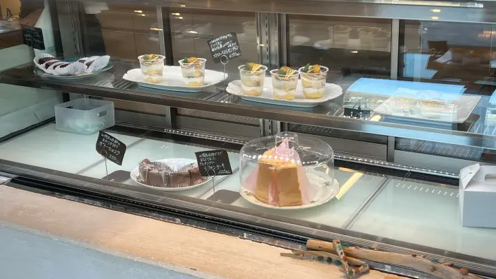 【道の駅 よって西土佐】四万十川沿いドライブの休憩・食堂・ケーキ・お土産が揃う人気スポット