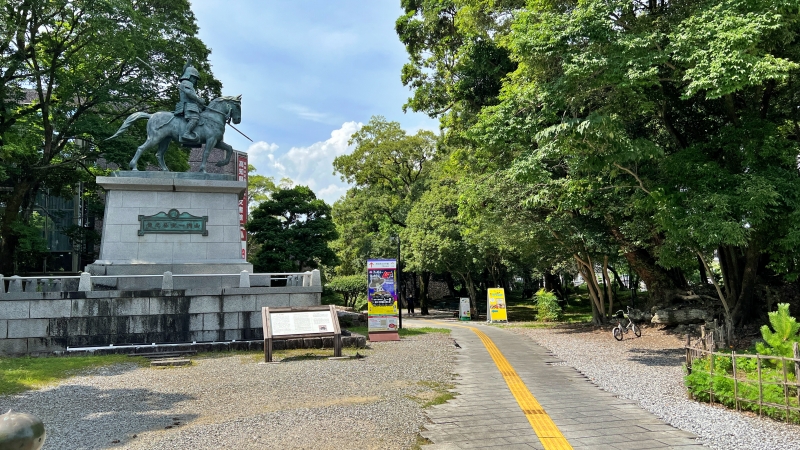 高知城 ひろめ市場近くの無料で休憩利用できる公共施設 歴史や科学が学べ漫画もあり子供も楽しめる