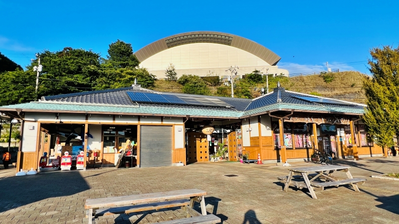 道の駅 風早の郷 風和里（ふわり） 車中泊もできて目の前にある海でも遊べて夕日が綺麗 愛媛県松山市