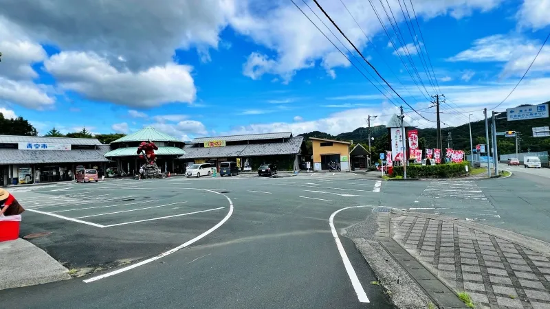 道の駅 広見森の三角ぼうし 赤鬼がお待ちしております。 車中泊は・・・