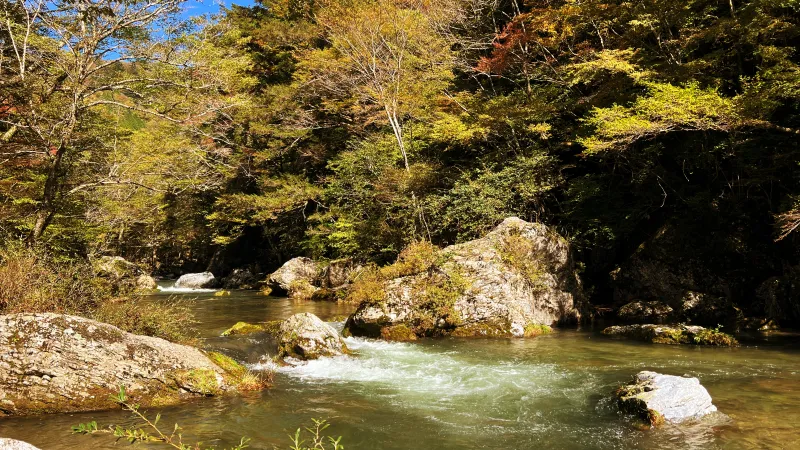 小田深山渓谷 紅葉がキレイ 愛媛県の人気スポット 行き方や駐車場