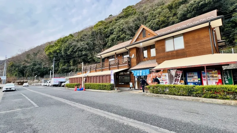 道の駅三野 食堂・農産物直売所が人気 吉野川沿い休憩スポット