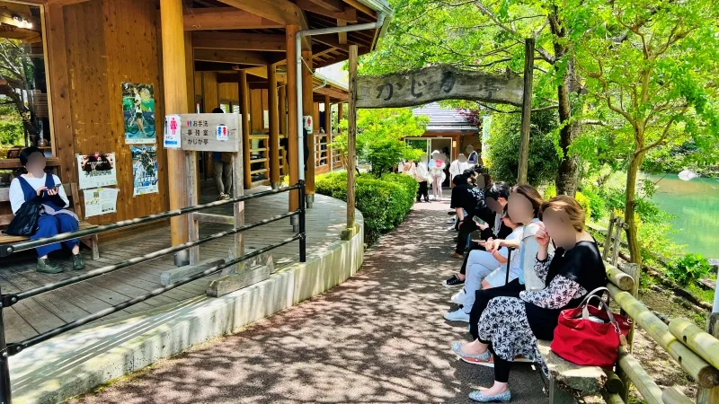 道の駅小田の郷せせらぎ たらいうどん・ブルーベリーアイスが人気