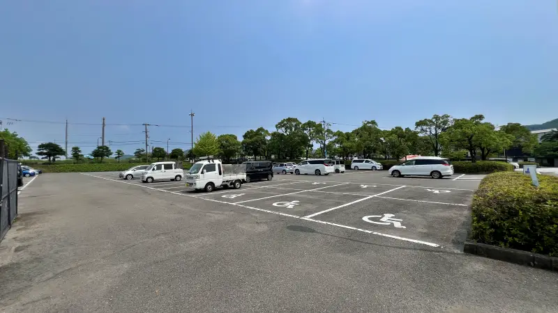 わんぱーくこうち 無料の動物園 遊具や滝で水遊び 家族みんなで楽しもう!
