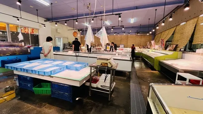 海鮮丼が食べたくなったのでマルトモ水産へ 西条市の人気店