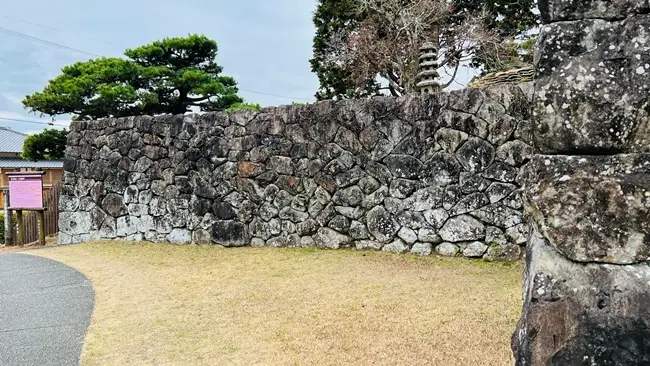 安芸城跡を散策 ランチは「かき揚げちりめん丼」を食べて安芸市を満喫