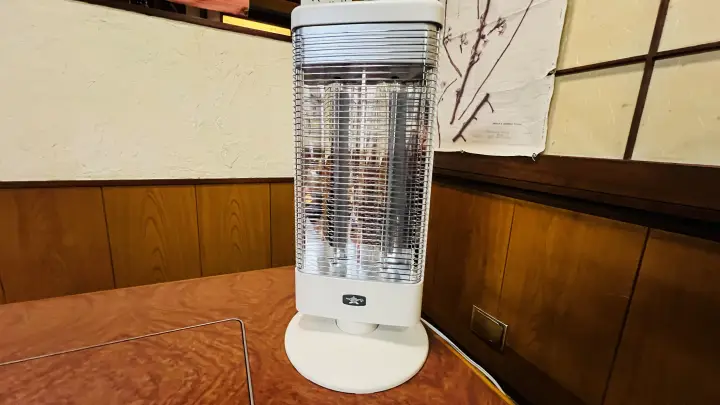 グラファイトヒーター アラジン 電気ストーブがすごく暖かい クリスマスプレゼント