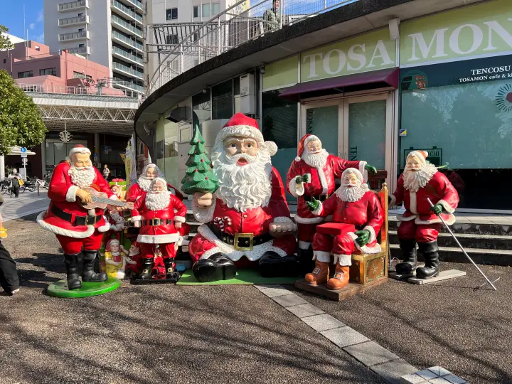 シャウエッセンホットドッグが旨すぎた エスコンフィールド名物がキッチンカーで登場