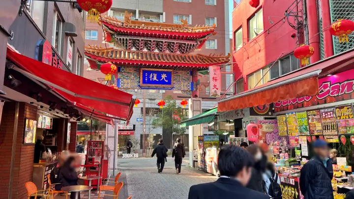 南京町 神戸中華街 民生（みんせい）名物イカの天ぷらが絶品 水餃子や五目焼飯もおススメ