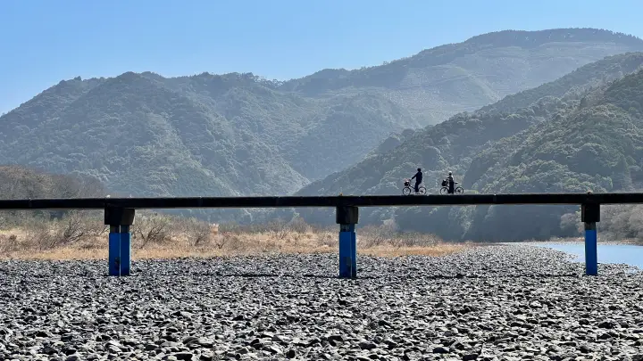 【激レア】四万十川・佐田沈下橋 渇水で水が消えた?今しか見られない絶景
