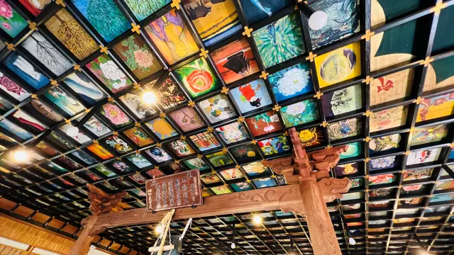 岩本寺 本堂の天井を見てね 竹灯りイベントも必見 四万十町