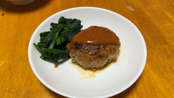 【高知市】清遠精肉店の火曜限定ハンバーグが絶品!予約必須の「肉汁爆弾」を実食