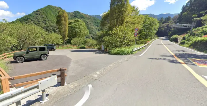 高知・仁淀川町「引地橋の花桃」が絶景!散策コースと駐車場、ドライブイン情報を紹介