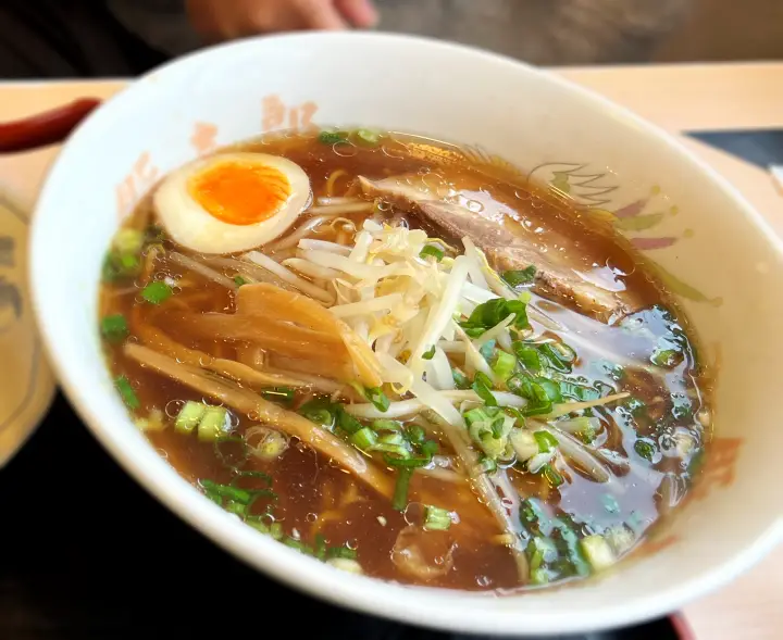 【高知市大津】豚太郎の味噌ラーメンが絶品!地元民に愛されるセットメニュー 実食レビュー