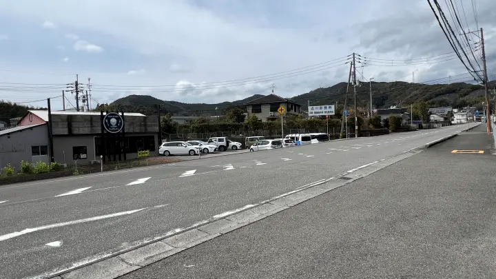 南国市 マムズキッチン 駐車場