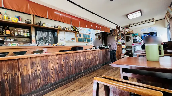 鬼北町 セルフうどん好屋 店内