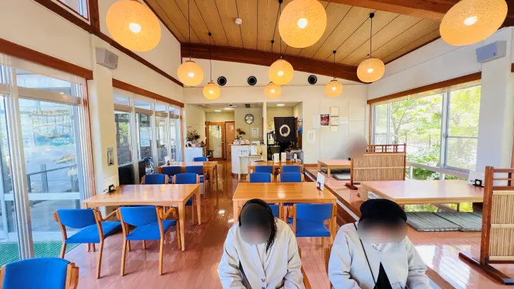 かもだ岬温泉 かもだカフェ店内