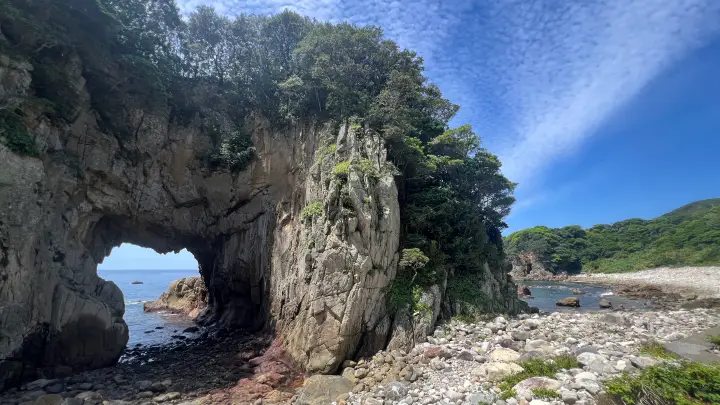 白山洞門 足摺岬の絶景スポット 日本最大級の海食洞