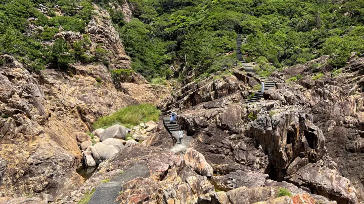 竜宮神社への行き方 足元注意